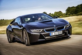 Τα ηλεκτρικά BMW i3 & i8 μονοπωλούν το ενδιαφέρον