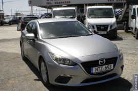 Mazda Axela, 2015