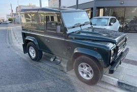 Land Rover Defender (Wagon), 2009